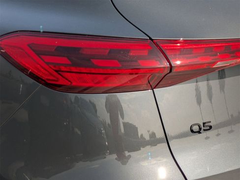 New 2025 Audi Q5 Premium image 15