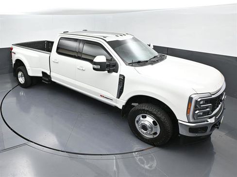 Used 2023 Ford F350 Lariat w/ Lariat Ultimate Package AWD/4WD image 40