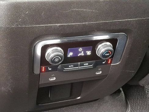 Used 2022 GMC Yukon Denali AWD/4WD image 27