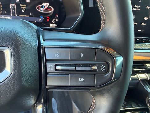 Used 2024 GMC Canyon AT4 AWD/4WD image 23