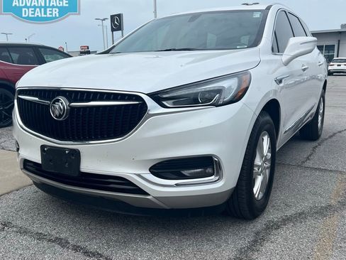 Used 2021 Buick Enclave Essence w/ Sound and Sites Package FWD image 6