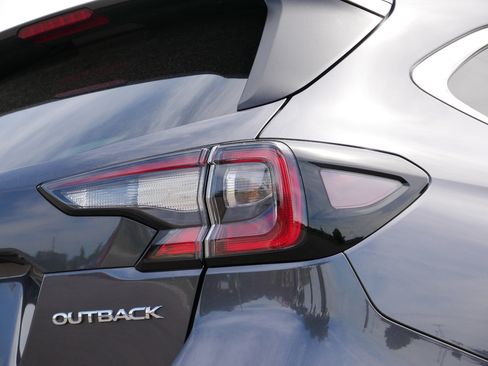 Used 2024 Subaru Outback Limited AWD/4WD image 16