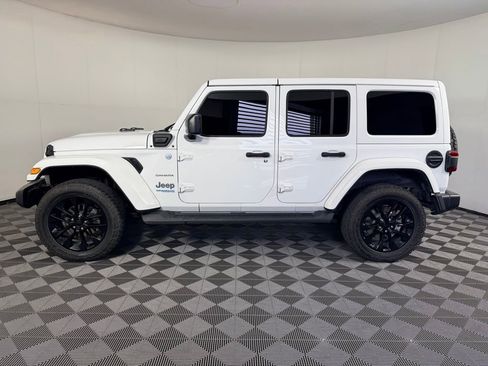 Used 2021 Jeep Wrangler Unlimited Sahara AWD/4WD image 10