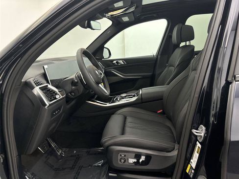 New 2026 BMW X5 xDrive50e w/ M Sport Package AWD/4WD image 25