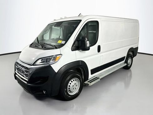 Used 2025 RAM ProMaster 2500 w/ U-Haul Equipment Group FWD image 3