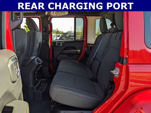 Certified 2025 Jeep Wrangler Unlimited Sahara AWD/4WD image 17