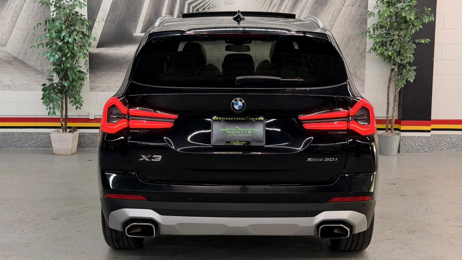 Used 2022 BMW X3 xDrive30i w/ Convenience Package AWD/4WD image 8
