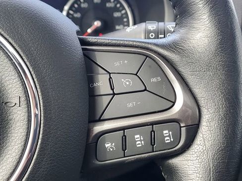 Used 2020 Jeep Renegade Limited w/ Advanced Technology Group image 18