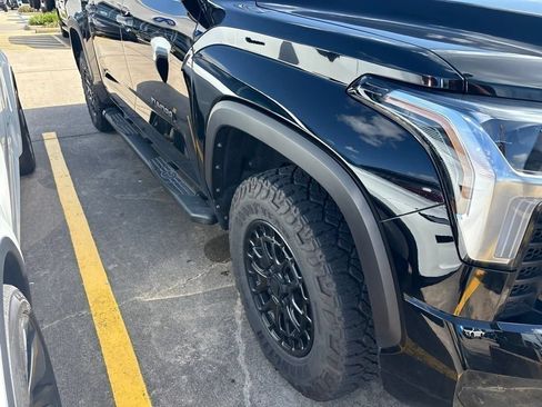 Used 2025 Toyota Tundra SR5 AWD/4WD image 7