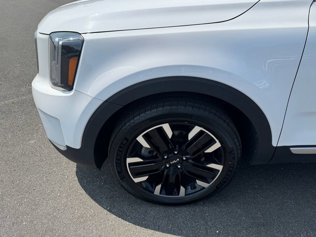 Used 2024 Kia Telluride SX AWD/4WD image 9