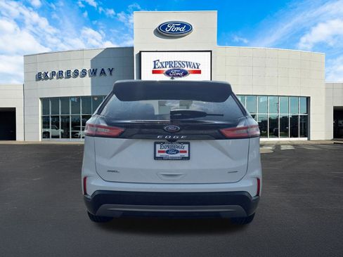 Used 2024 Ford Edge SEL image 7