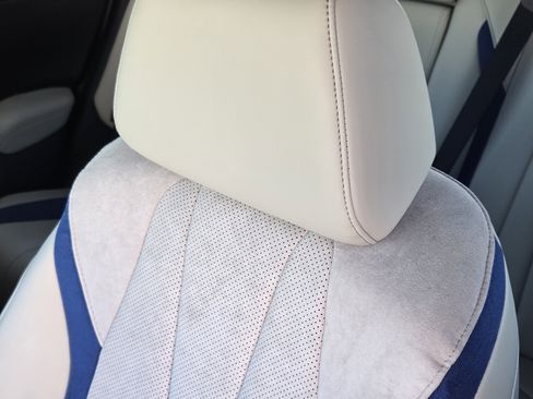 Certified 2025 Acura ADX A-Spec image 33