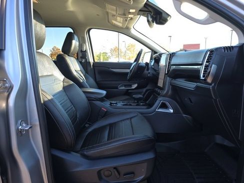 Used 2024 Ford Ranger Lariat w/ Advanced Towing Package image 19