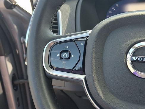 Used 2024 Volvo XC90 B5 Plus AWD/4WD image 22