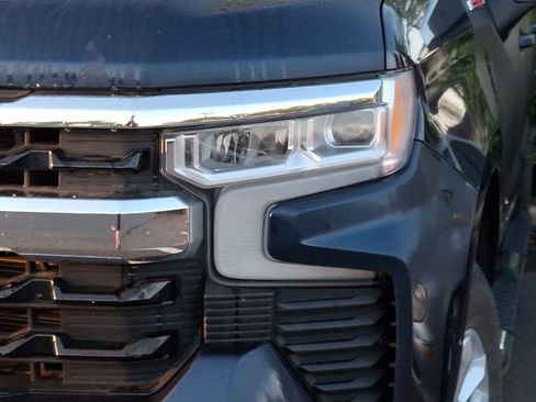Used 2022 Chevrolet Silverado 1500 LT image 9