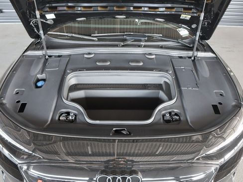 New 2027 Audi S6 e-tron Premium Plus AWD/4WD image 4