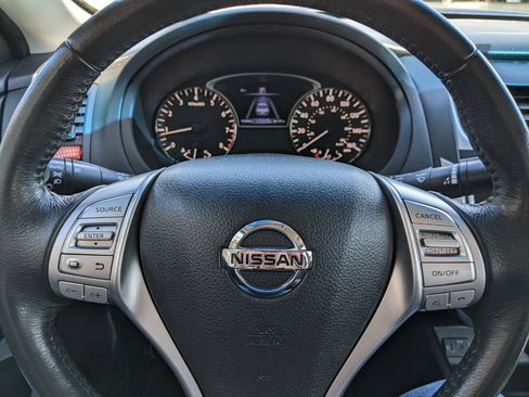 Used 2017 Nissan Altima 2.5 SV FWD image 17