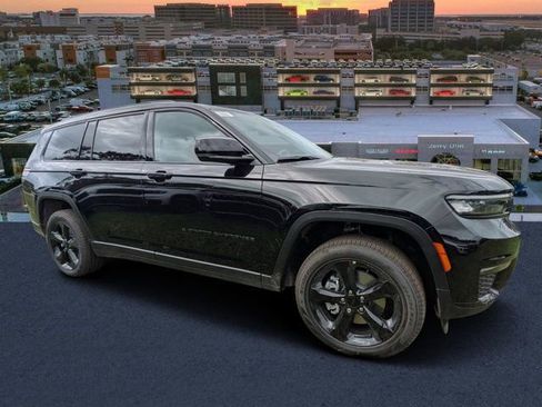 New 2025 Jeep Grand Cherokee L Limited w/ Black Appearance Package AWD/4WD image 1
