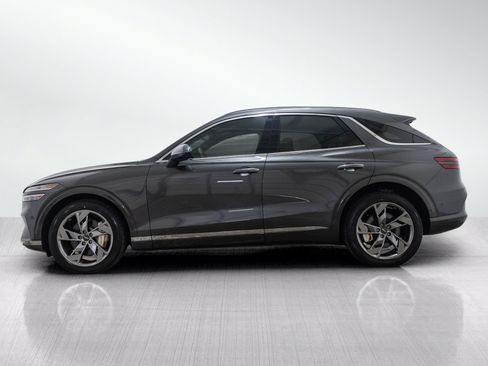 Used 2025 Genesis Electrified GV70 w/ Prestige Package AWD/4WD image 3