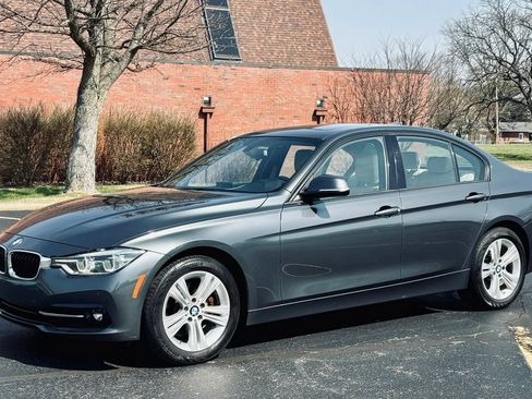 Used 2016 BMW 328i xDrive Sedan AWD/4WD image 6