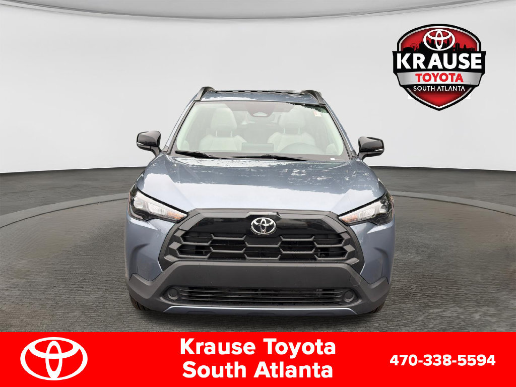 Used 2026 Toyota Corolla Cross LE w/ Moonroof Package FWD image 2
