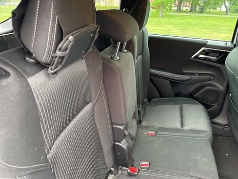 Used 2023 Mitsubishi Outlander ES AWD/4WD image 20
