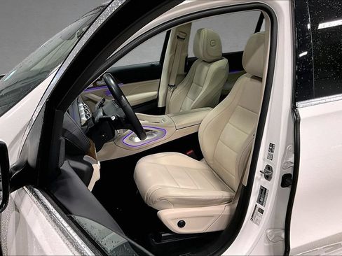Used 2023 Mercedes-Benz GLS 450 4MATIC image 21