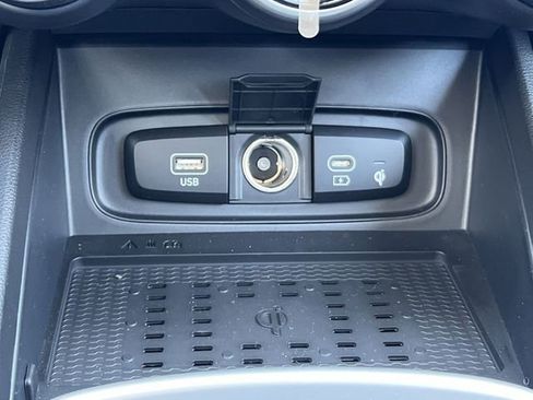 New 2026 Hyundai Venue SEL FWD image 14