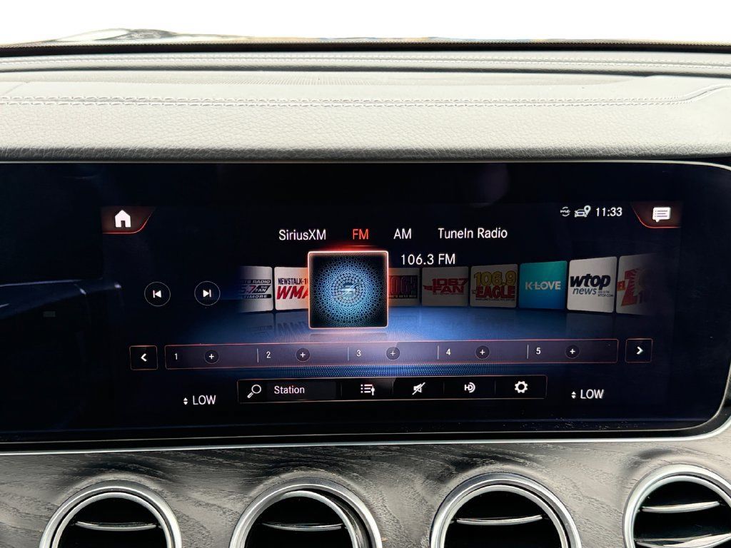 Used 2023 Mercedes-Benz E 350 4MATIC Sedan image 13