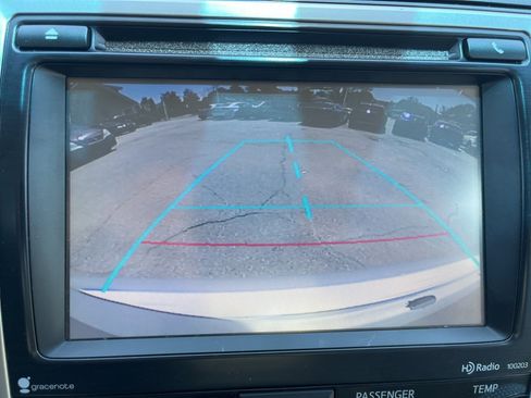 Used 2014 Toyota Camry XLE w/ Convenience Package FWD image 14