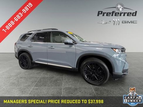 Used 2024 Honda Pilot Touring image 10