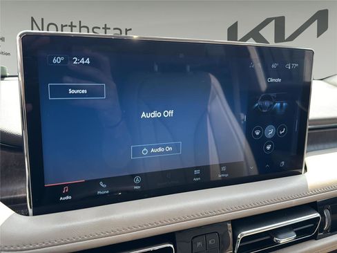 Used 2023 Lincoln Nautilus Reserve AWD/4WD image 16