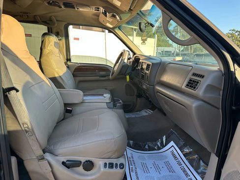 Used 2002 Ford Excursion Limited AWD/4WD image 7