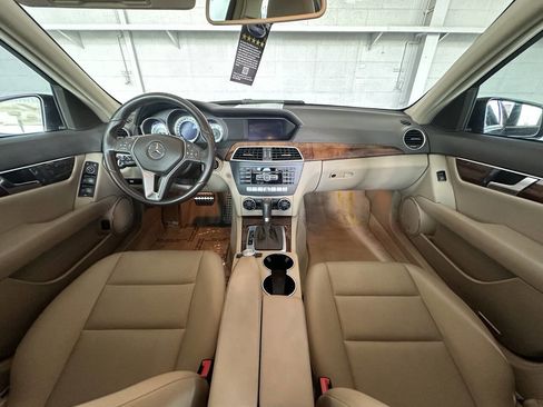 Used 2012 Mercedes-Benz C 250 Sedan image 30