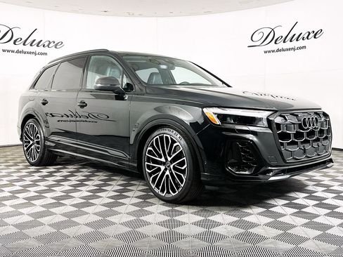 Used 2025 Audi SQ7 Premium Plus w/ Executive Package image 1