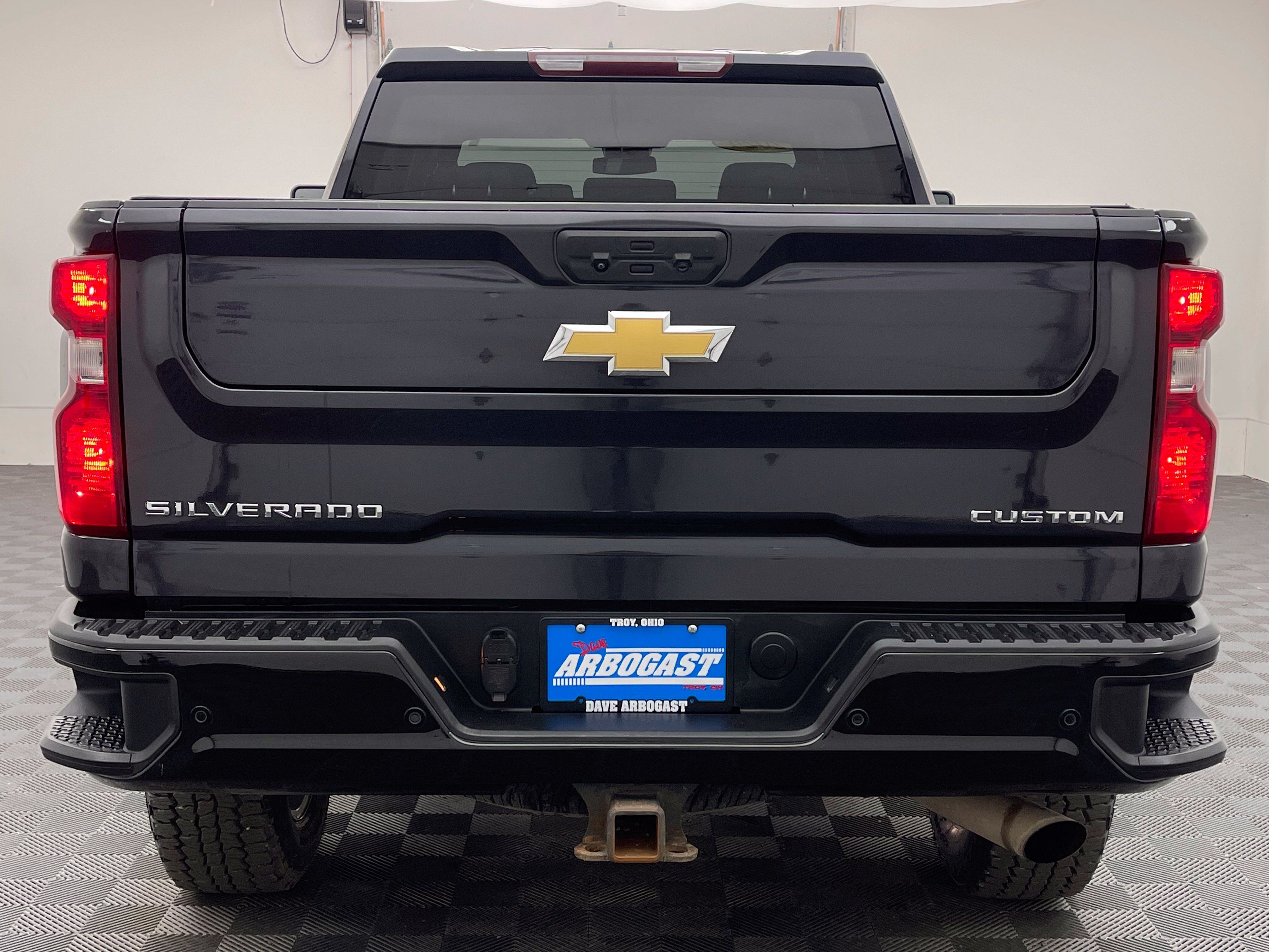 Used 2024 Chevrolet Silverado 2500 Custom w/ Custom Value Package AWD/4WD image 7