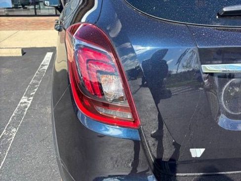 Used 2022 Buick Encore Preferred w/ Safety Package image 11