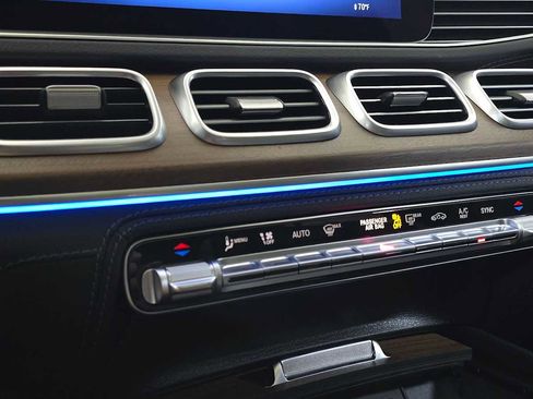 Certified 2024 Mercedes-Benz GLE 53 AMG 4MATIC image 31