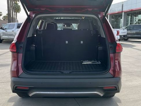 Used 2025 Toyota Grand Highlander AWD Hybrid image 26