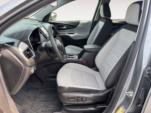 Used 2024 Chevrolet Equinox LT w/ LPO, Floor Liner Package AWD/4WD image 6