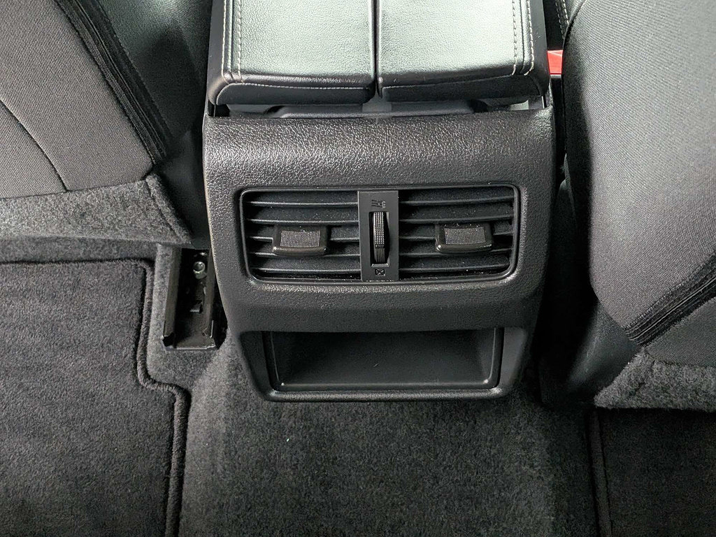 Used 2025 Nissan Rogue S FWD image 15