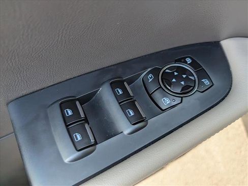 Used 2023 Lincoln Nautilus Reserve w/ Equipment Group 201A image 32