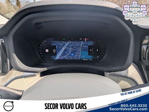 Certified 2023 Volvo XC60 B5 Plus w/ Climate Package AWD/4WD image 17