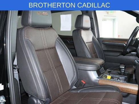 Used 2023 Chevrolet Silverado 1500 High Country w/ Technology Package AWD/4WD image 24