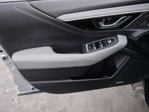 Used 2025 Subaru Outback Limited image 14