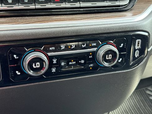 Used 2025 Chevrolet Silverado 2500 LT w/ Convenience Package AWD/4WD image 19