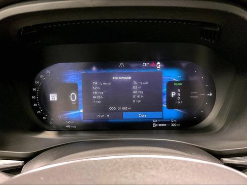 Certified 2025 Volvo XC60 T8 Plus w/ Climate Package AWD/4WD image 13