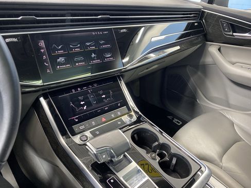 Used 2022 Audi Q7 Premium Plus w/ Premium Plus Package image 14