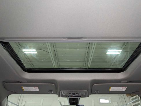 Used 2023 GMC Sierra 3500 Denali w/ Denali Ultimate Package image 16