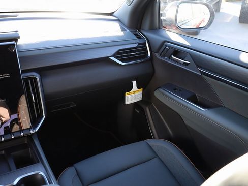 New 2025 GMC Acadia AT4 w/ Super Cruise Package image 23